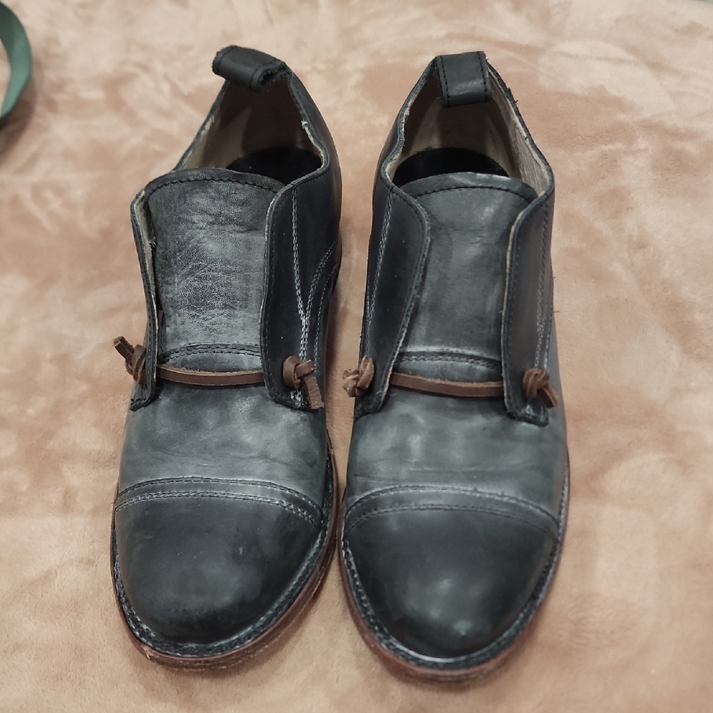 Freebird by Steven Black Leather Chukka Boots